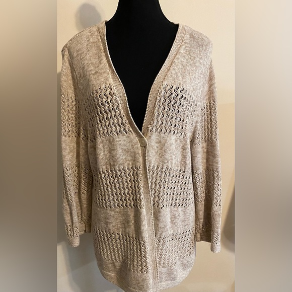 croft & barrow Sweaters - Women’s crochet cardigan. Size Large